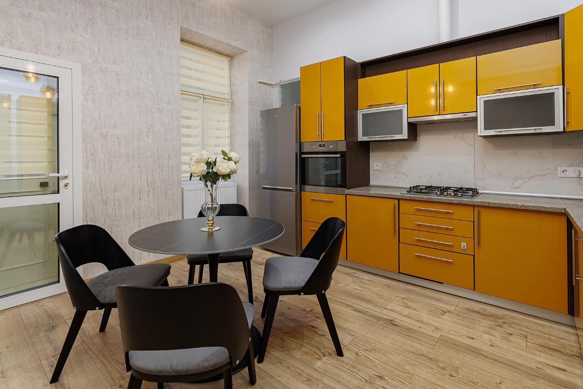 2 - bedroom Apartments Galicia Leópolis Exterior foto